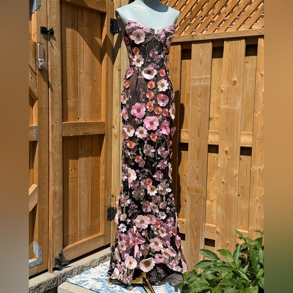 🆕 BRONX & BANCO 🧿 NWOT Jasmine Floral-Appliqued Gown, Black Multi - SzXS US 2 - Picture 13 of 17